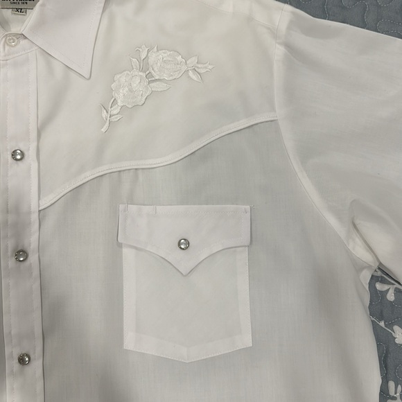 Ely Cattleman White Cowboy Flower Shirt - XL - Picture 4 of 6